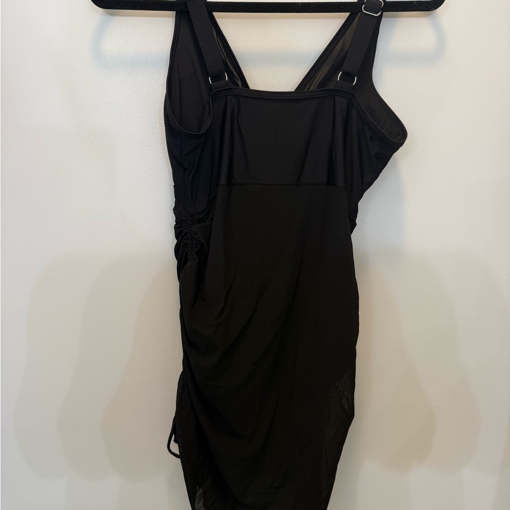 NWT Blooming Jelly One Piece Bathing Suit in Black - Size L - Picture 13 of 16
